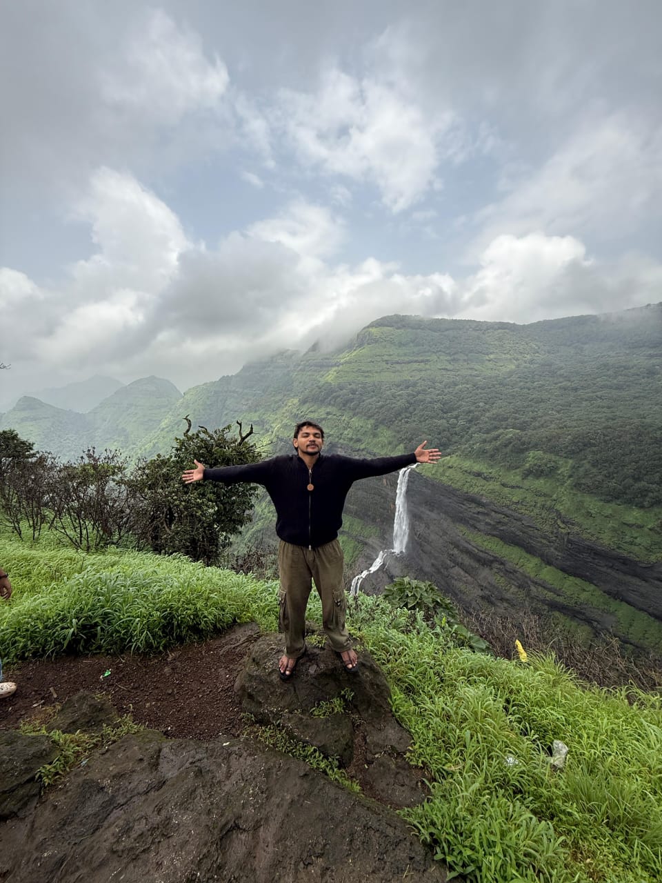 VIEW POINT solo group travel